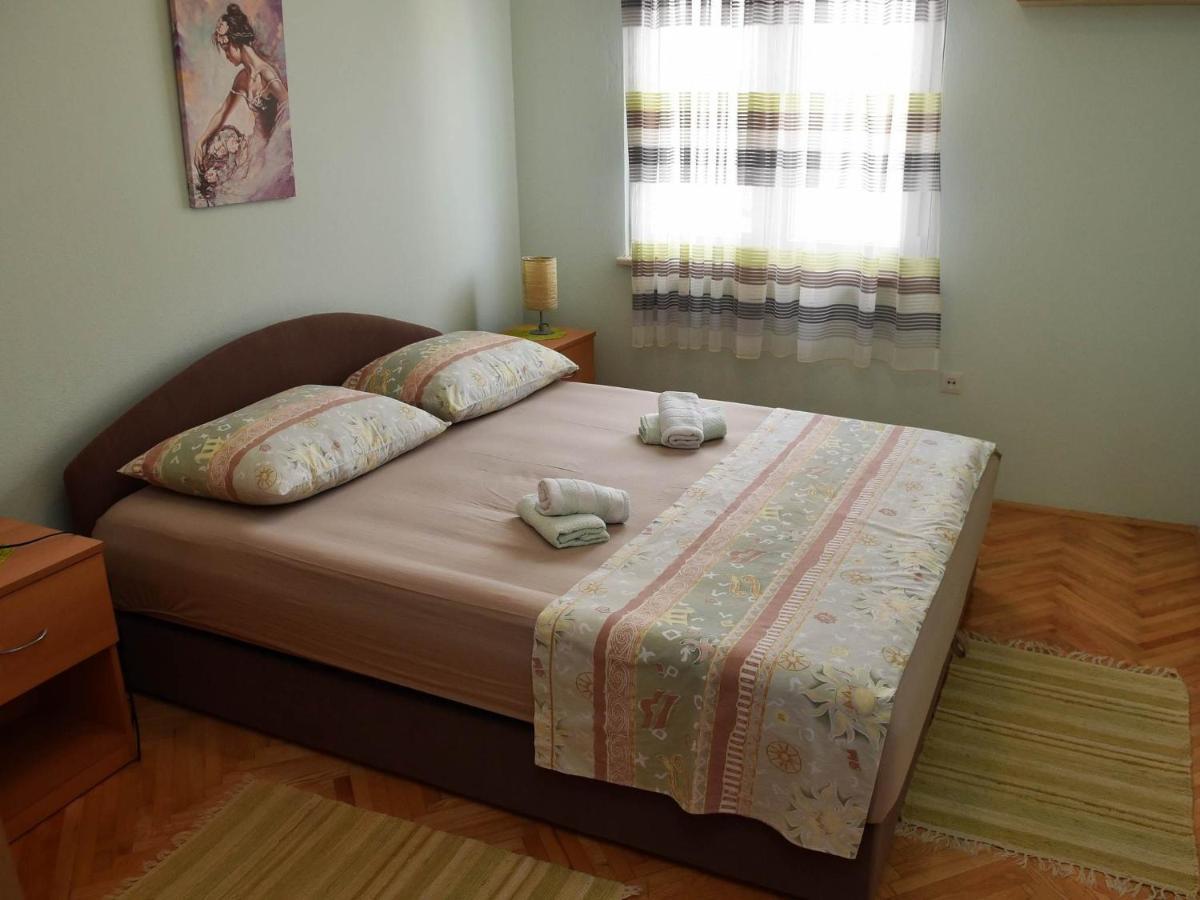 Apartment Manigo Supetar Ngoại thất bức ảnh