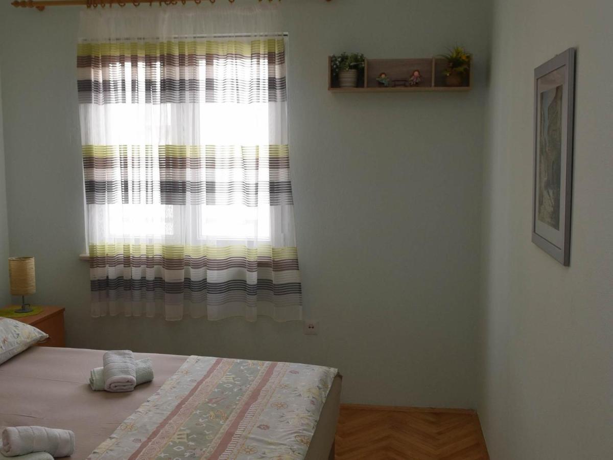 Apartment Manigo Supetar Ngoại thất bức ảnh